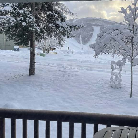 Steps to Park City Ski Lifts | Hot Tub | Sleeps 4 - Image 1